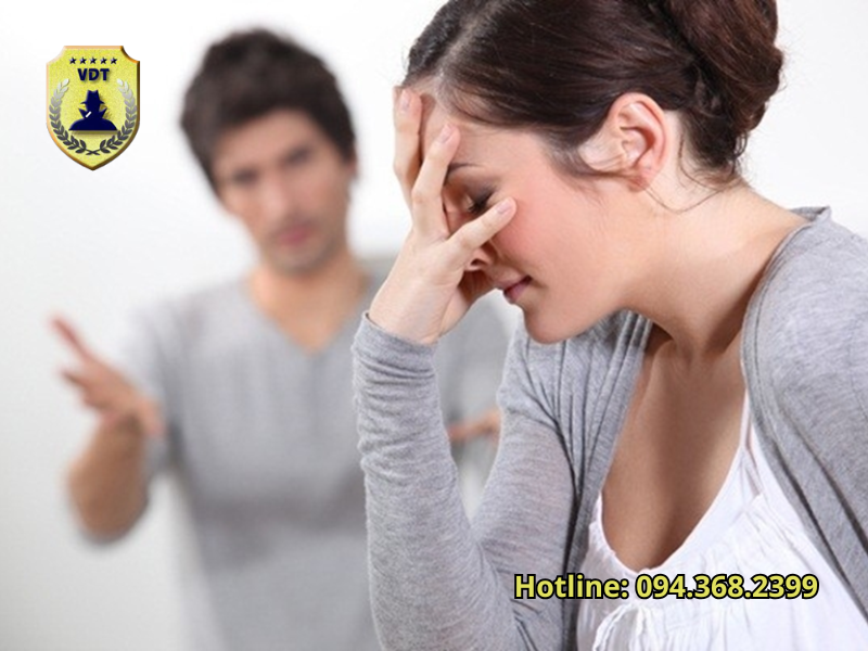 10 dấu hiệu nhận biết vợ ngoại tình