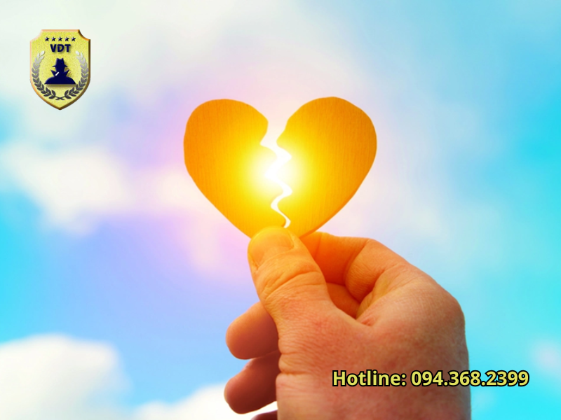 dấu hiệu chồng/vợ có người khác