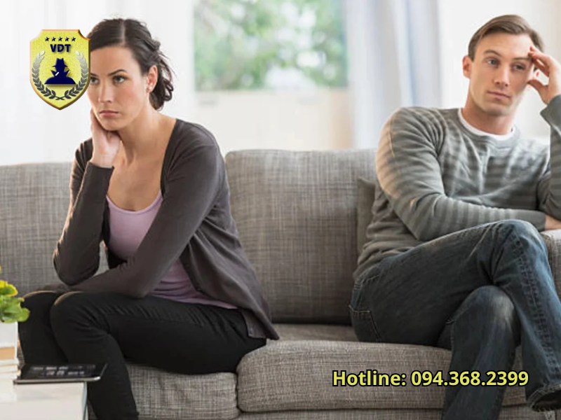 Khi chồng ngoại tình thì vợ nên làm gì?