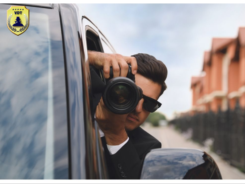 thám tử chuyên theo dõi